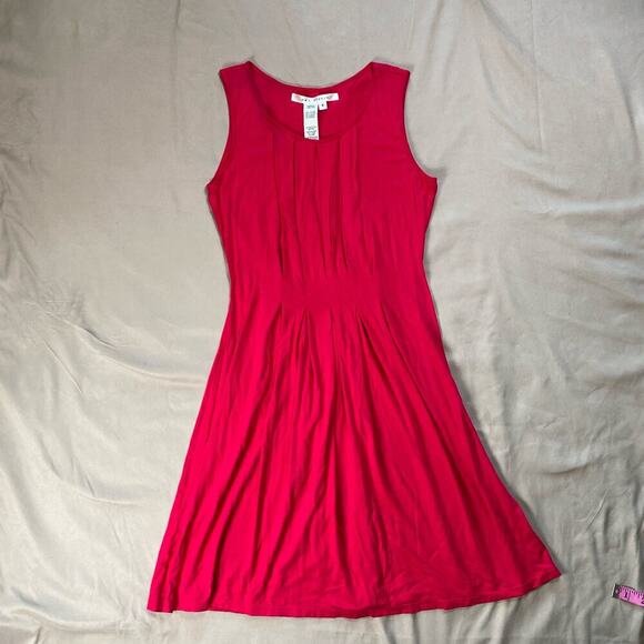 Max Studio Hot Pink Pleated Knee Length Sleeveless Dress Size Small - Picture 1 of 10